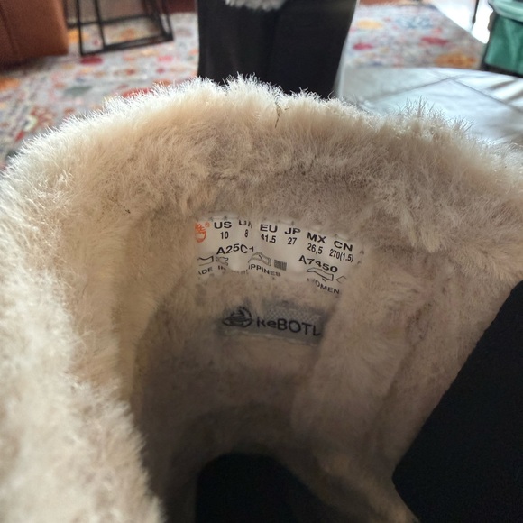 Timberland Black Leather Boots with Shearling Lining - Picture 4 of 4